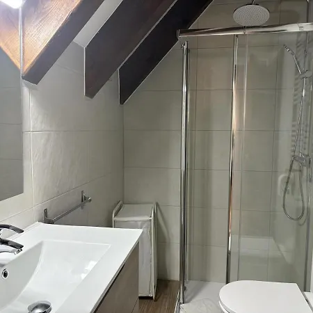 Bpirineos-la Montaneta شقة